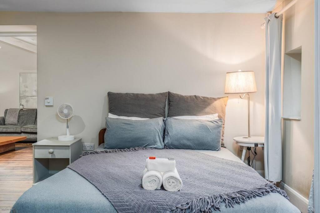 Smart-Home In Original Victorian Building Bristol Bagian luar foto