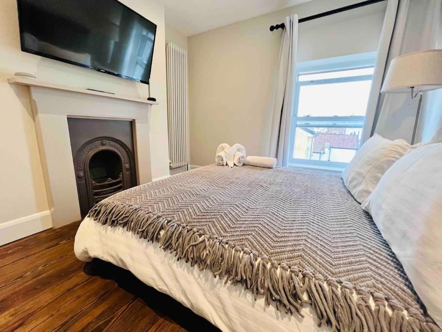 Smart-Home In Original Victorian Building Bristol Bagian luar foto