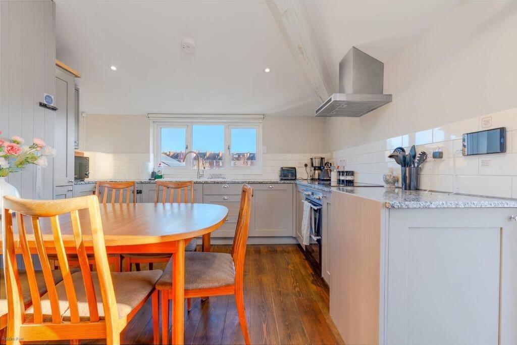Smart-Home In Original Victorian Building Bristol Bagian luar foto