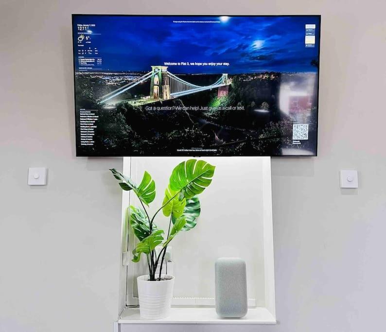 Smart-Home In Original Victorian Building Bristol Bagian luar foto