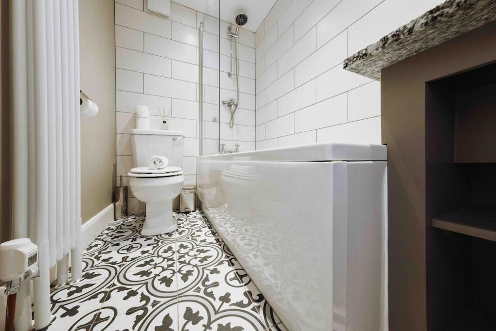 Smart-Home In Original Victorian Building Bristol Bagian luar foto
